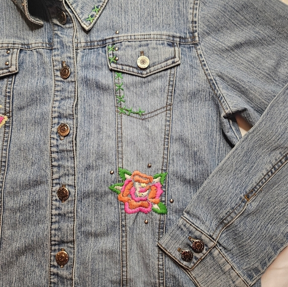 Arizona Jeans Girls Blue Jean Jacket With Flower And Butterfly Stitching Size XL - Picture 2 of 9